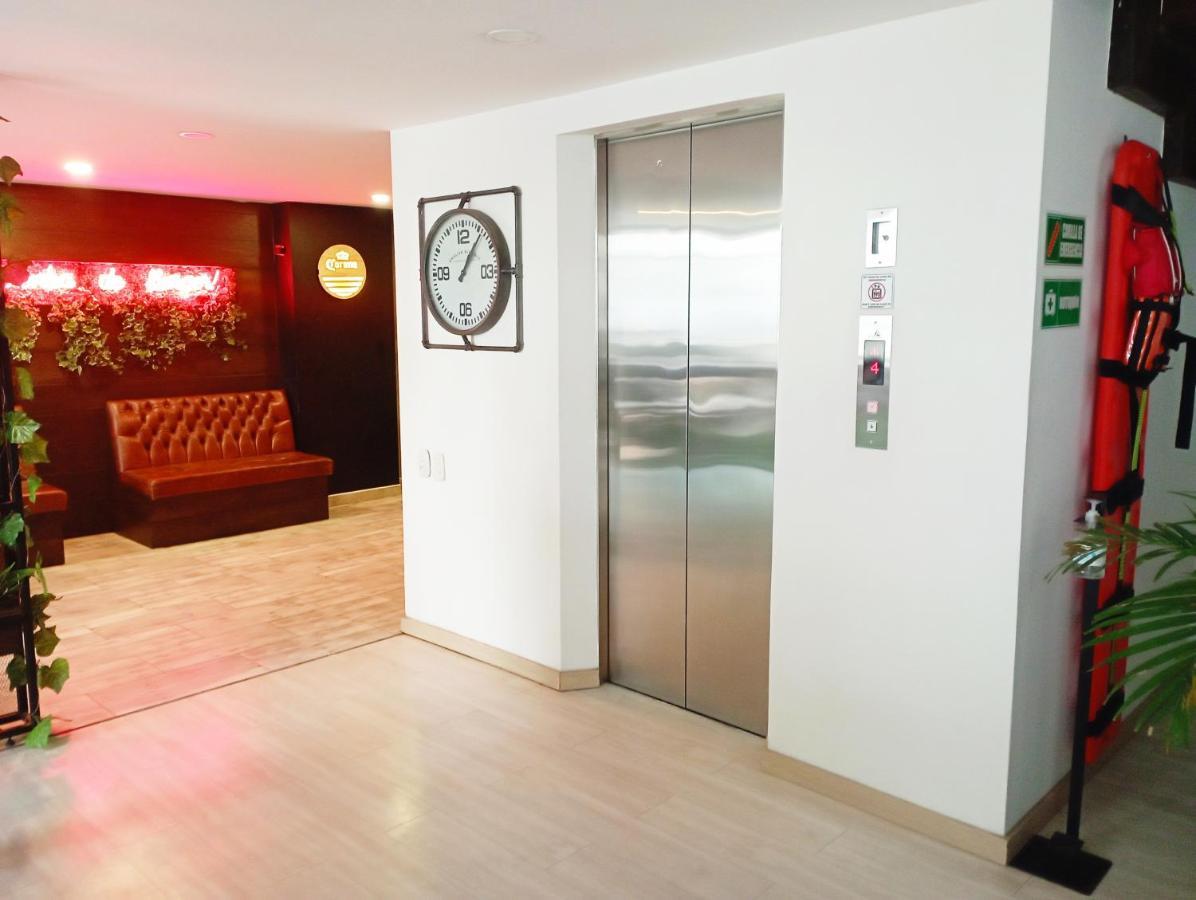 Beautiful & Comfortable Apartment In Laureles Medellín Esterno foto