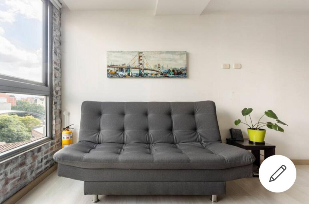 Beautiful & Comfortable Apartment In Laureles Medellín Esterno foto